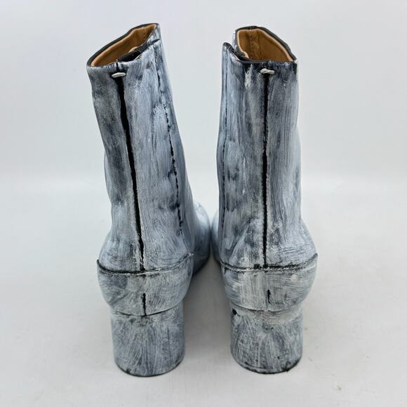 MAISON MARGIELA Painted White Tabi Boots - Picture 3 of 11